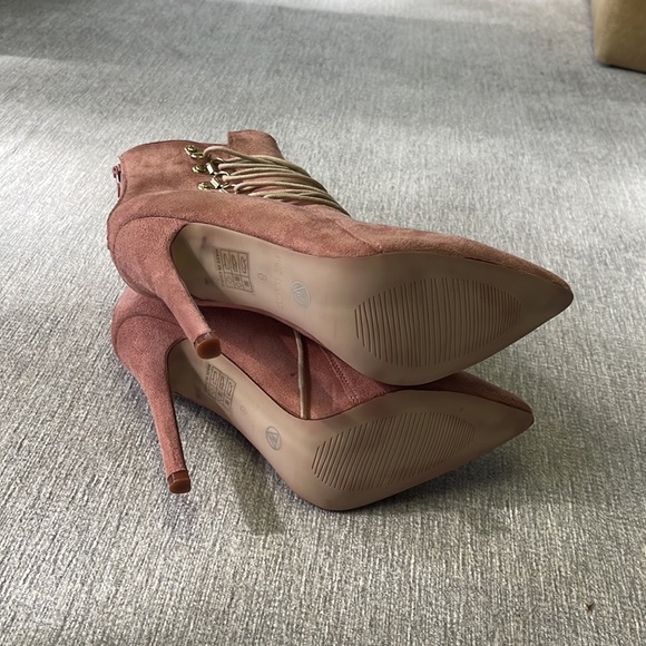 Suede boots - Picture 4 of 7
